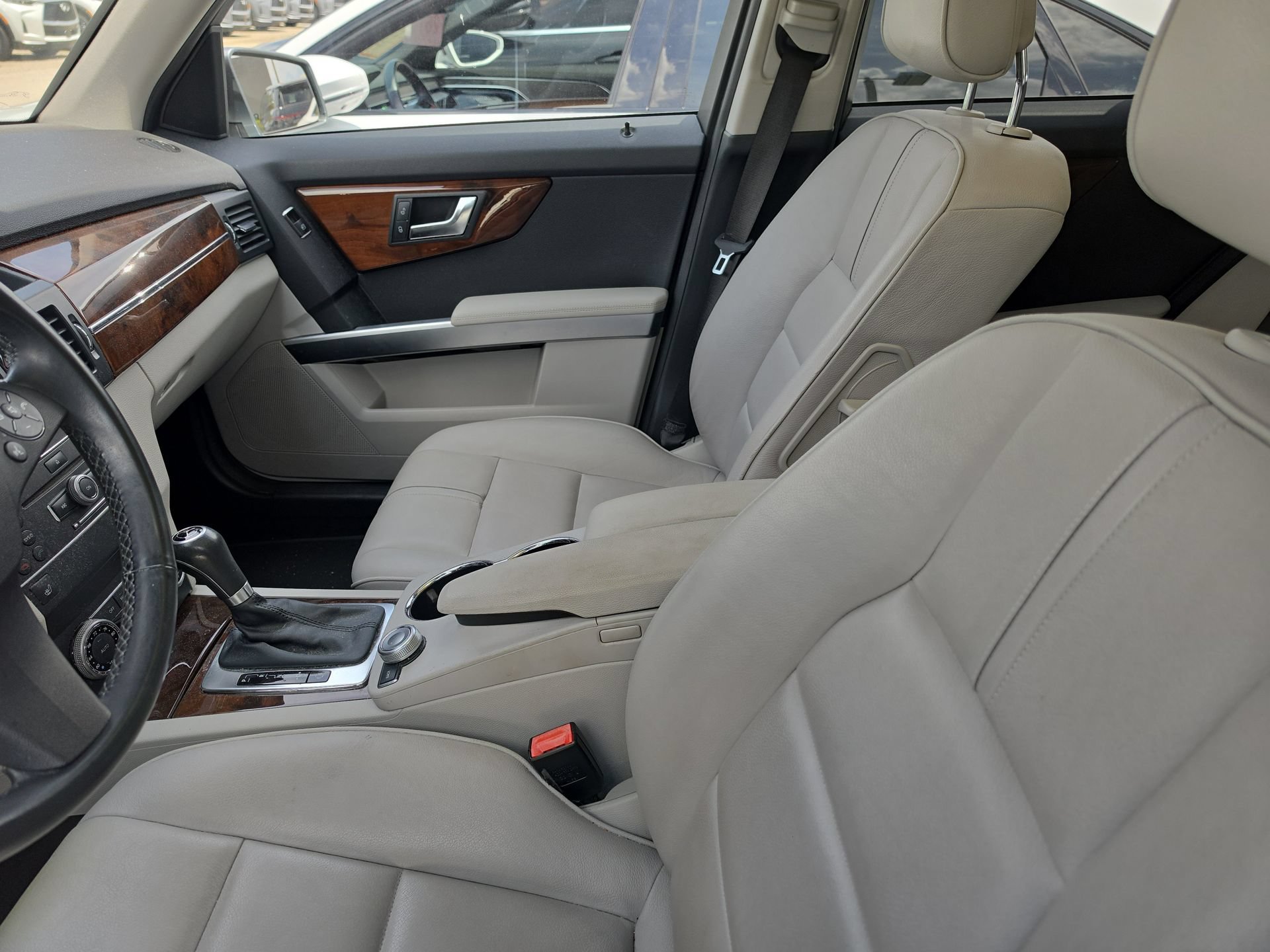 Used 2012 Mercedes-Benz GLK 350 2WD image 8