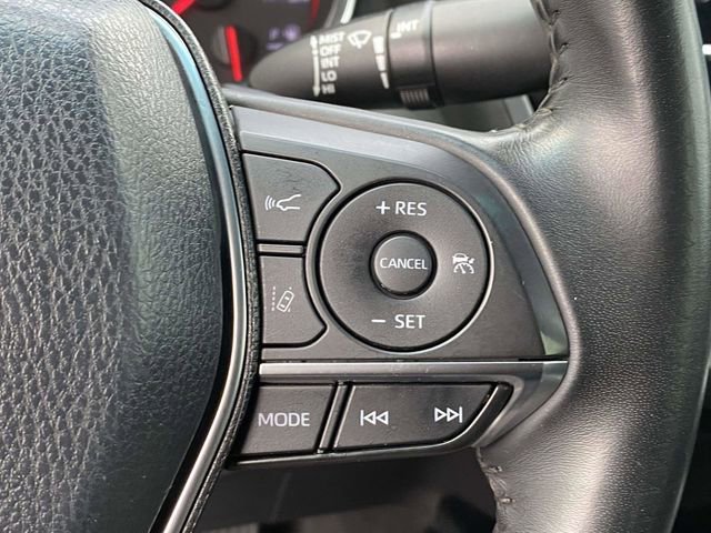 Used 2018 Toyota Camry XSE image 22