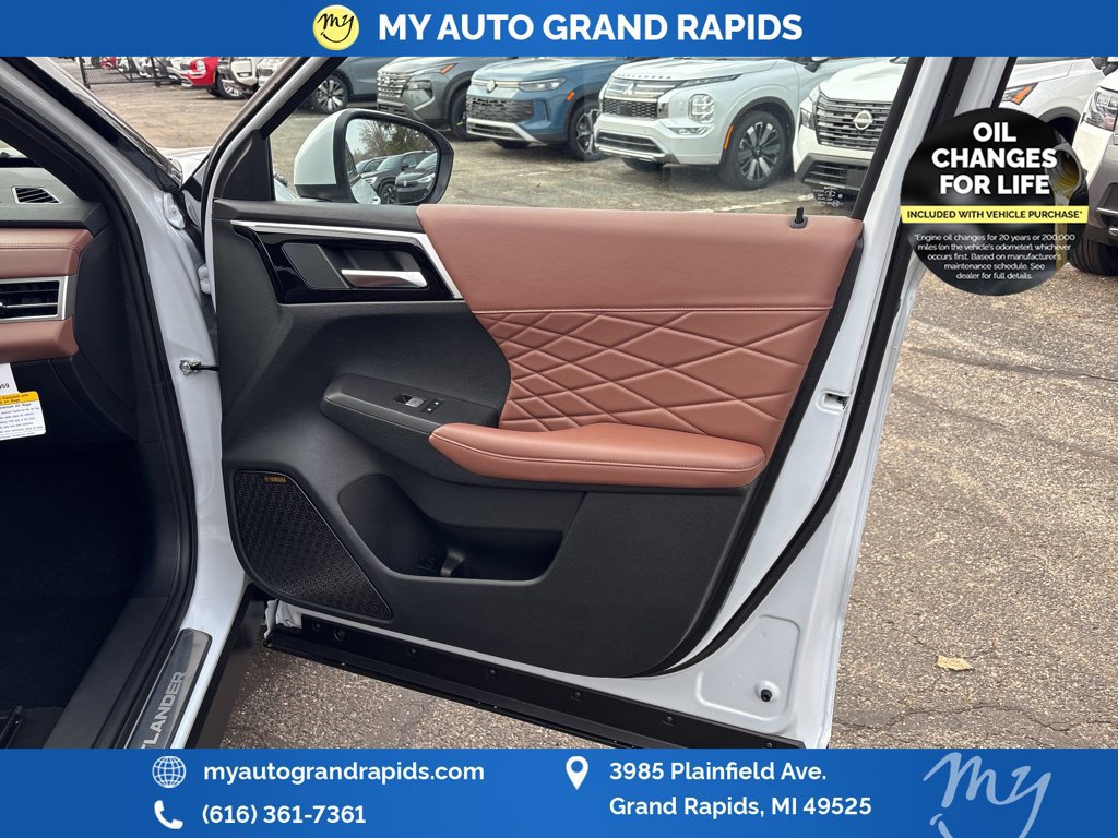 Used 2026 Mitsubishi Outlander SEL AWD/4WD image 16