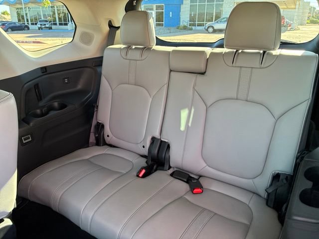 Certified 2025 Honda Pilot Touring image 24