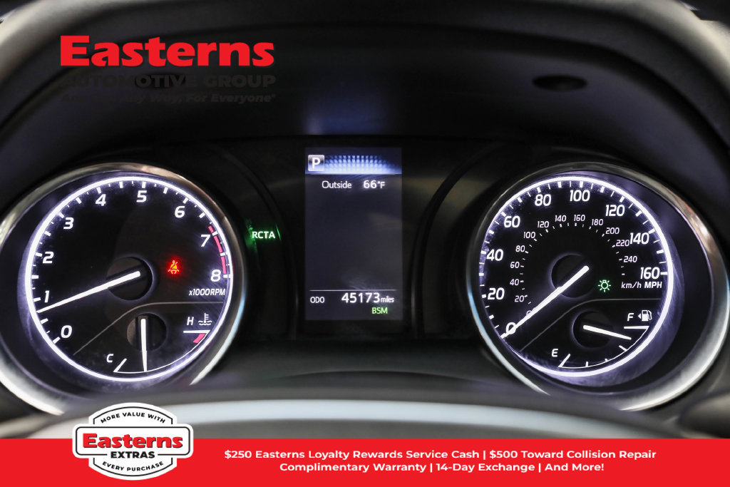 Used 2018 Toyota Camry SE w/ Audio Package FWD image 19
