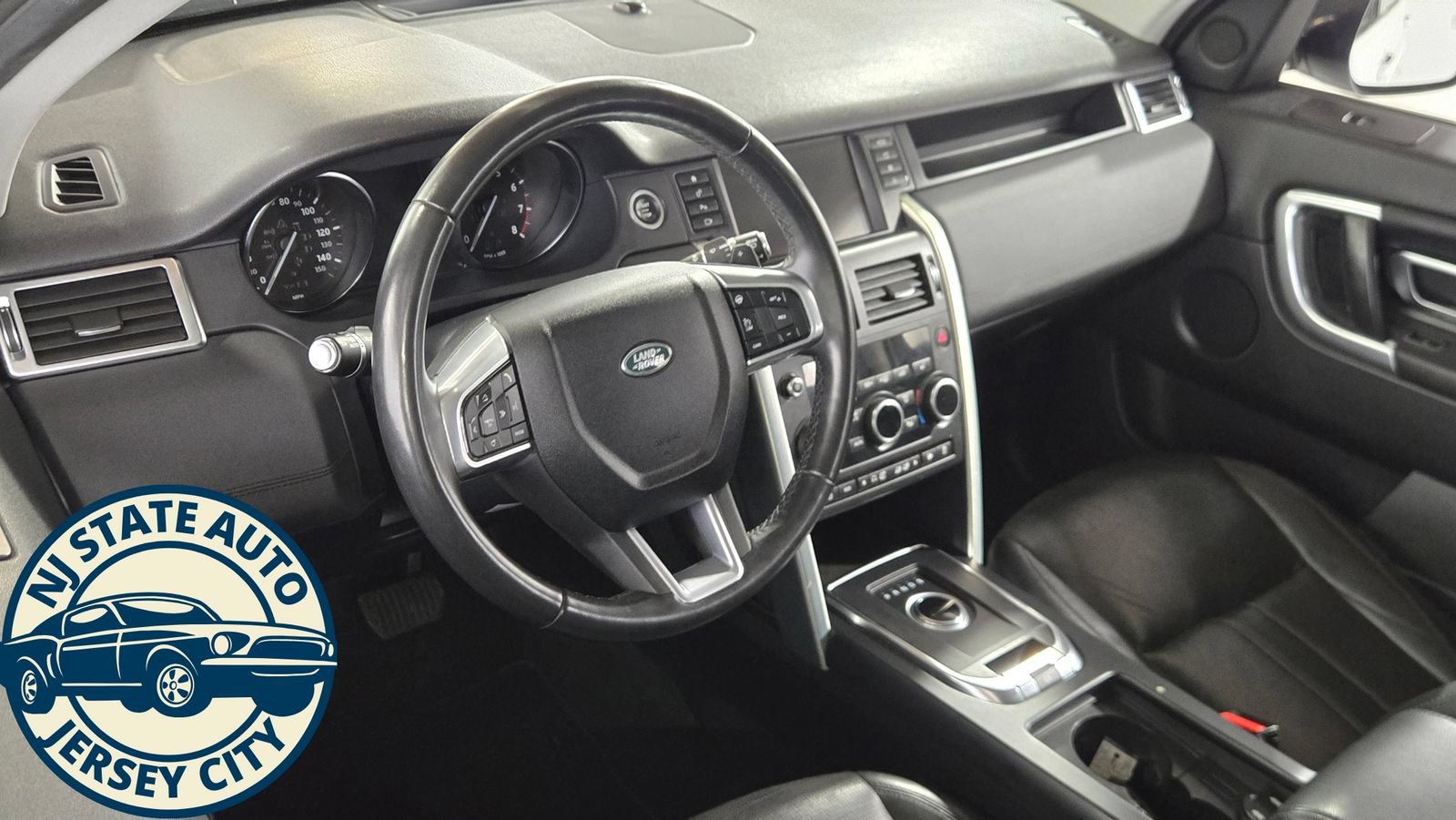 Used 2019 Land Rover Discovery Sport HSE AWD/4WD image 11