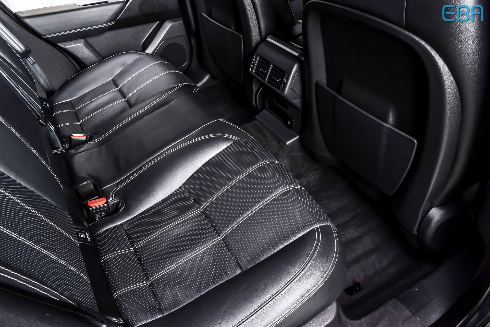 Used 2021 Land Rover Range Rover Velar R-Dynamic S image 22