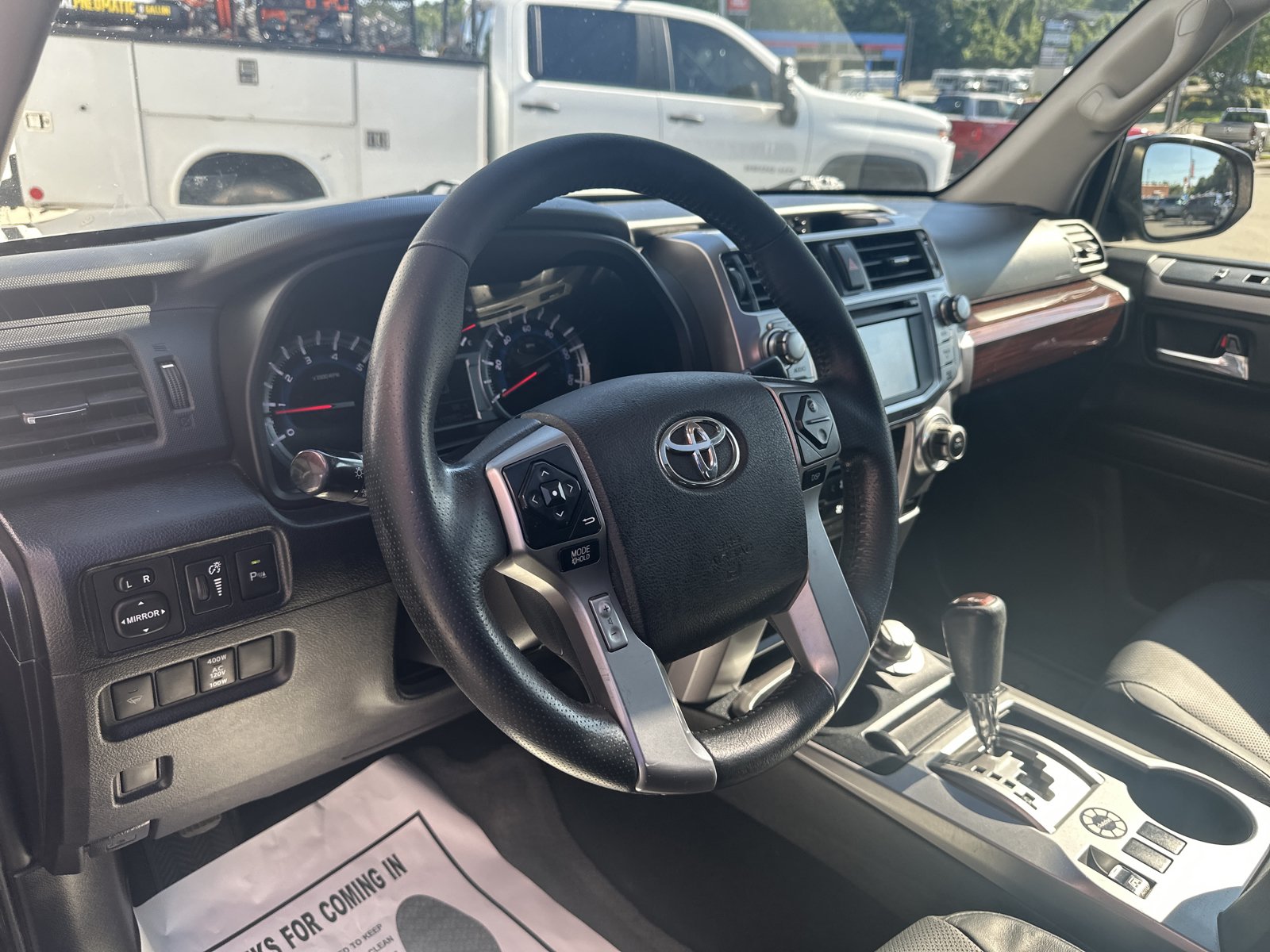 Used 2016 Toyota 4Runner Limited AWD/4WD image 19