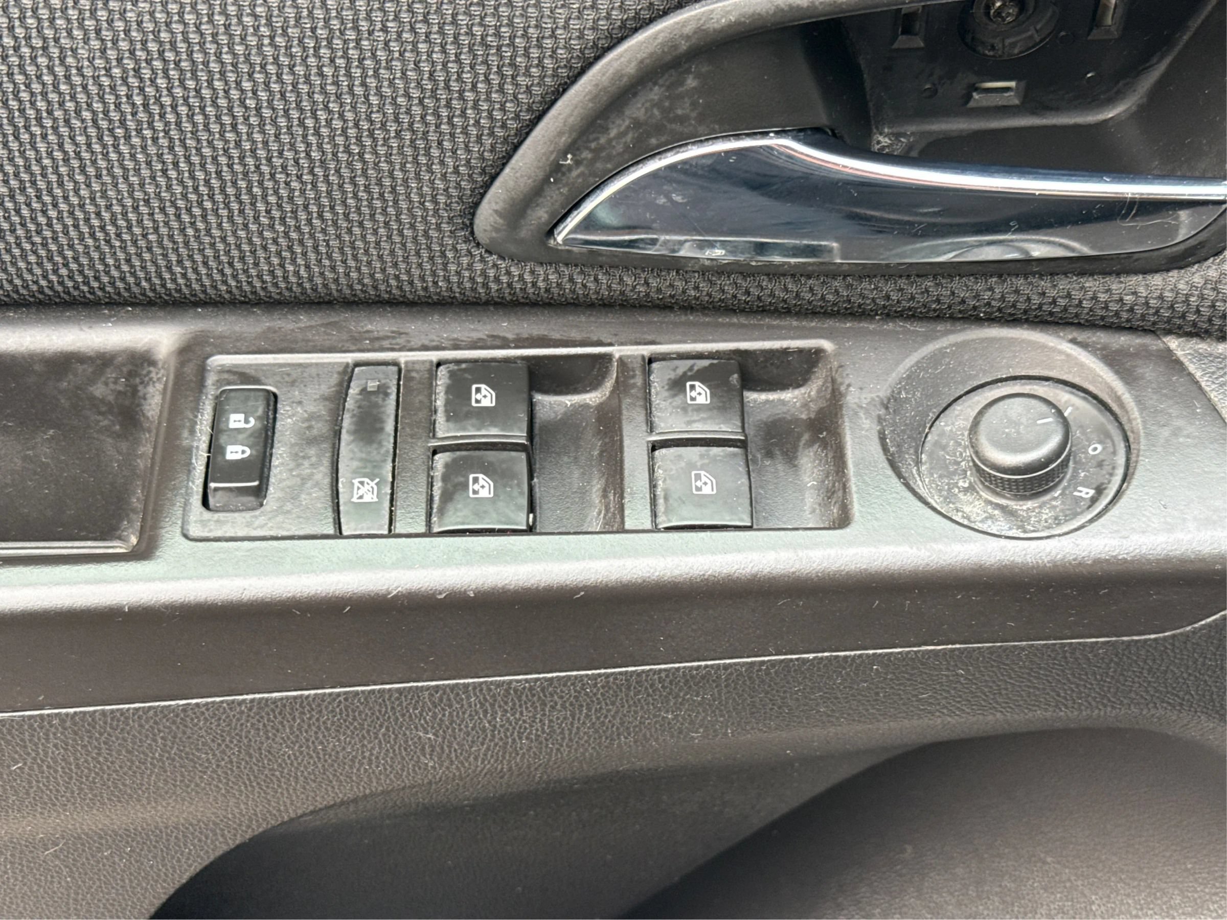 Used 2016 Chevrolet Cruze LT FWD image 19