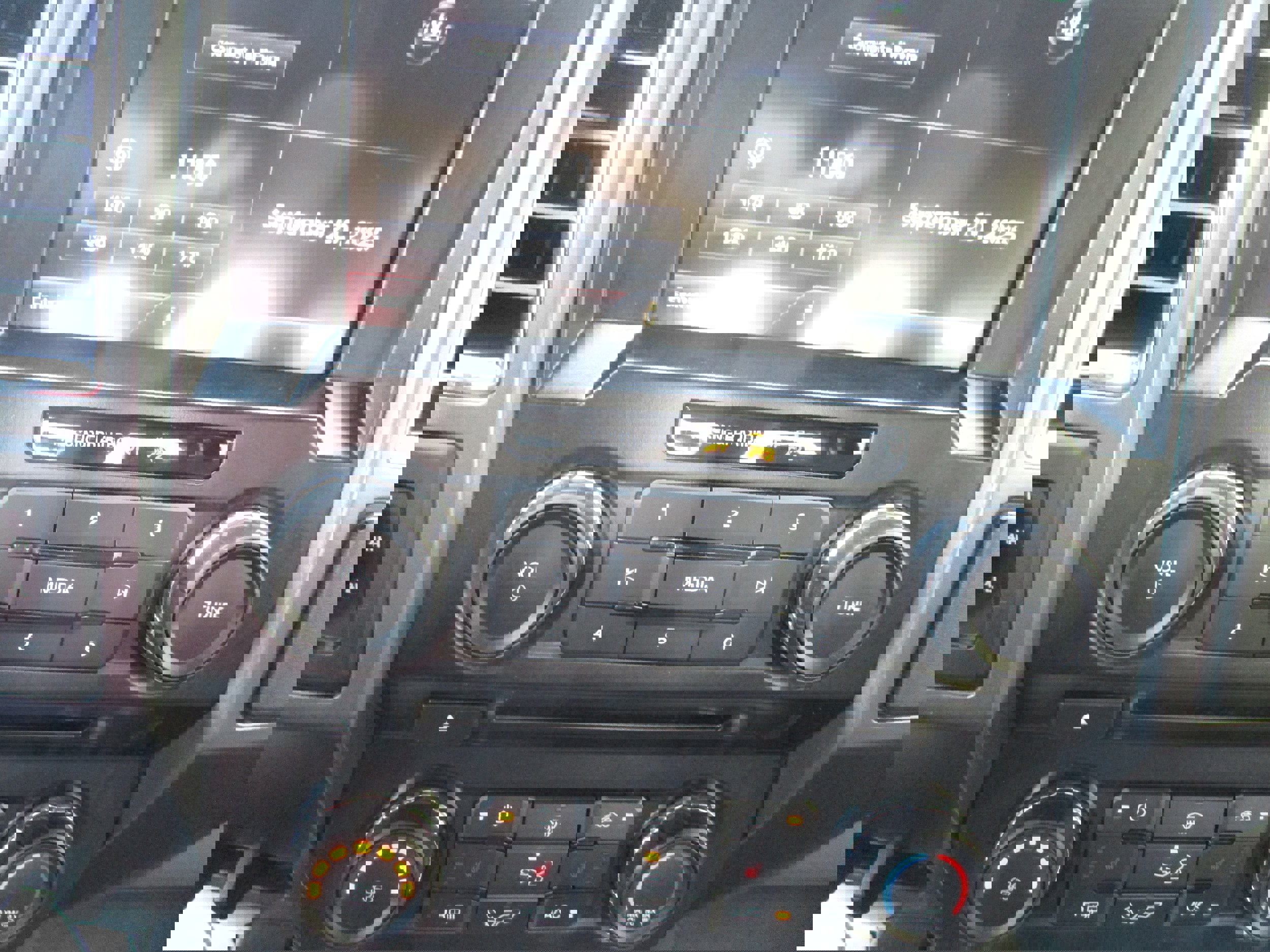 Used 2015 Ford F150 XLT w/ Equipment Group 302A Luxury image 15