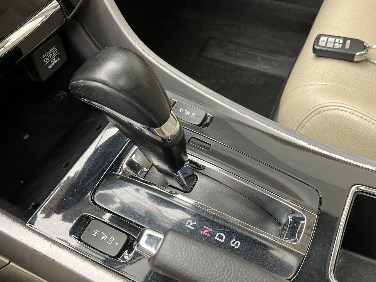 Used 2017 Honda Accord Touring image 24