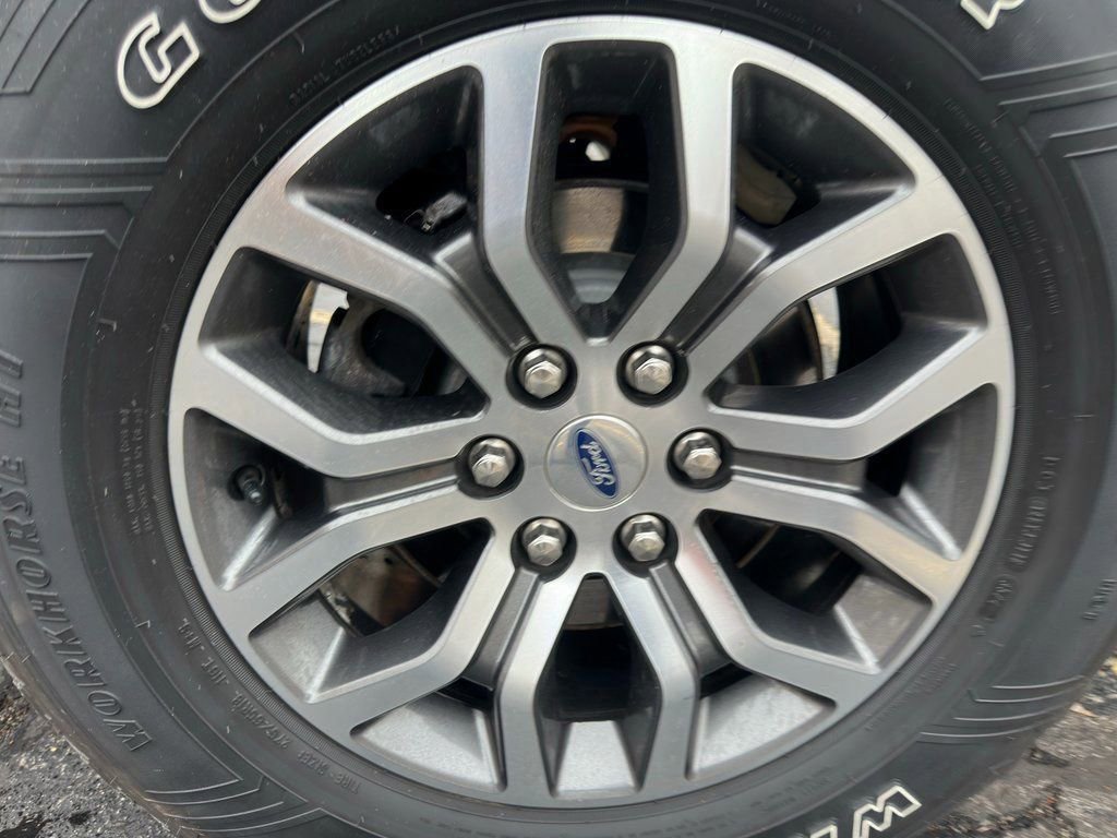 Certified 2021 Ford F150 Lariat image 36