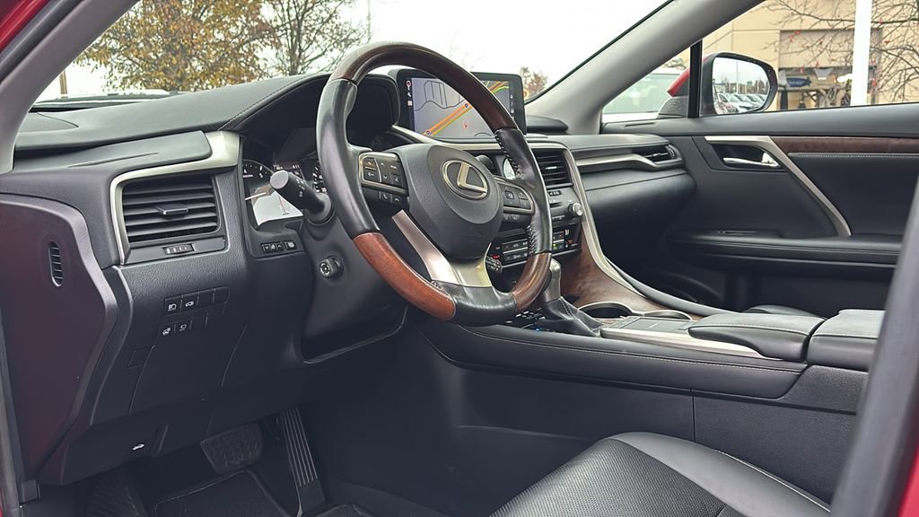 Used 2022 Lexus RX 350L Premium w/ Premium Package image 26