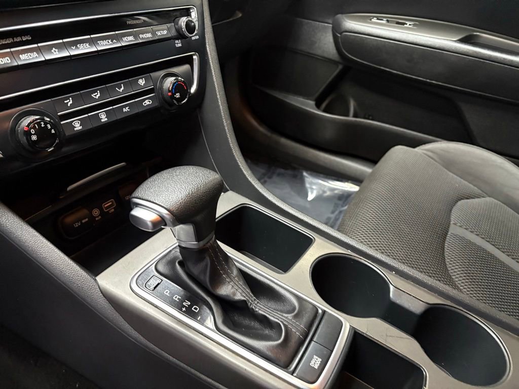 Used 2020 Kia Optima LX FWD image 22