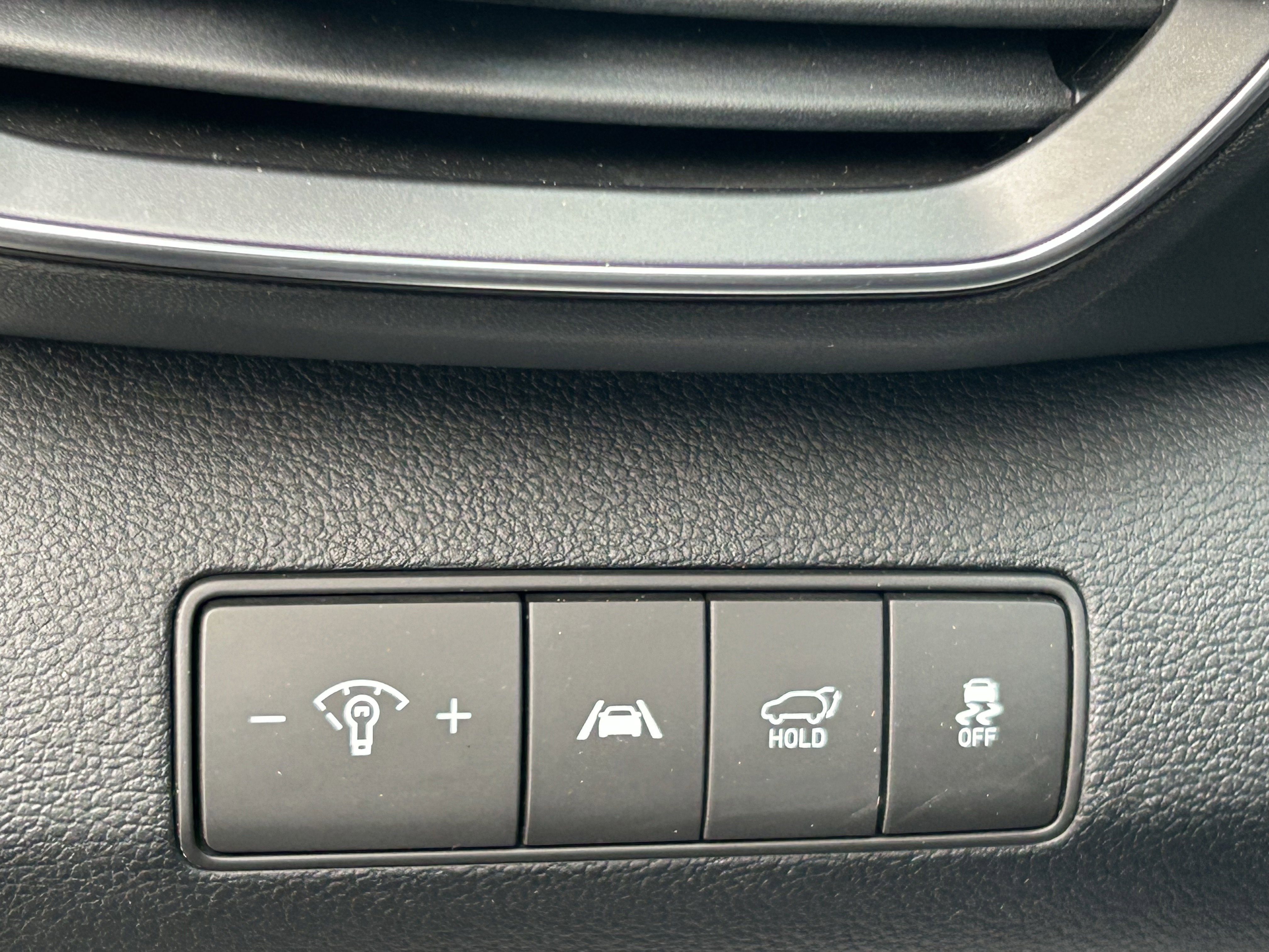 Used 2023 Hyundai Santa Fe SEL image 15