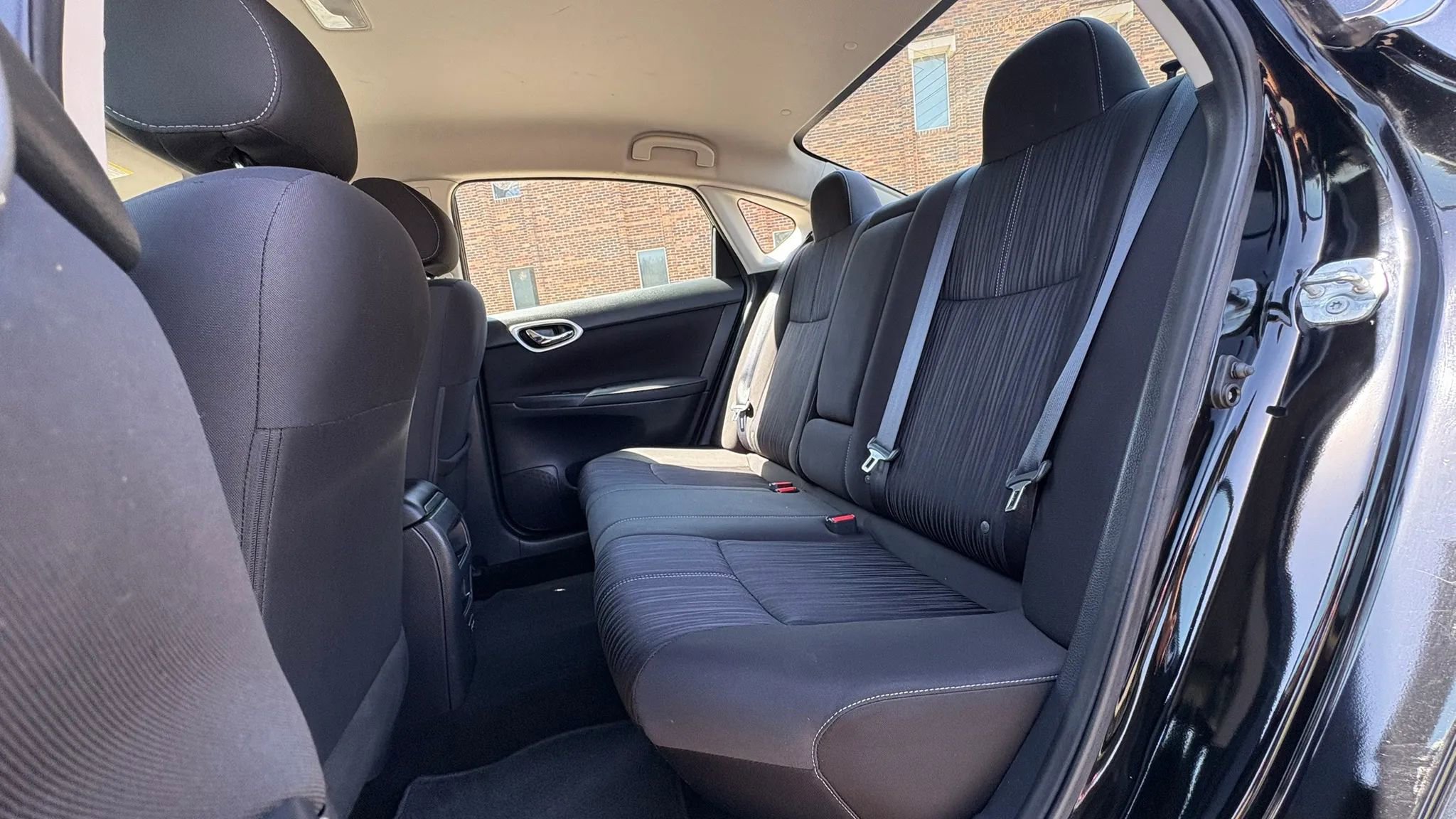 Used 2017 Nissan Sentra SV FWD image 22