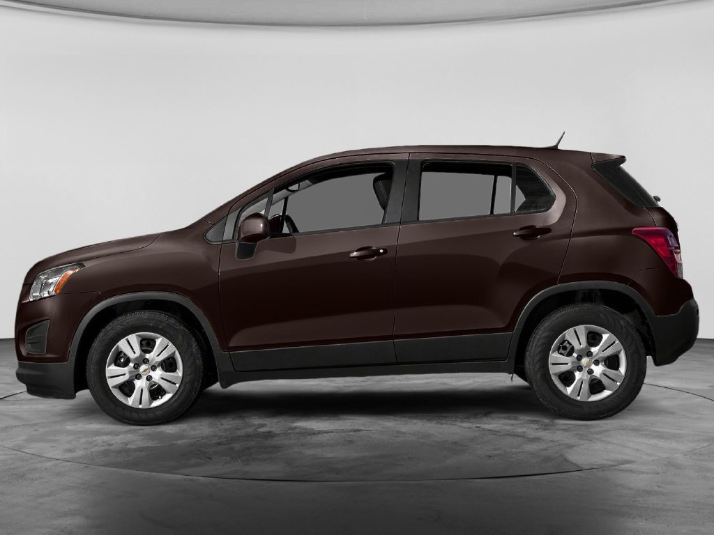 Used 2015 Chevrolet Trax LT w/ LT Sun and Sound Package AWD/4WD image 3