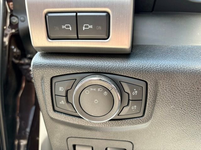 Used 2018 Ford F150 Platinum w/ Equipment Group 701A Luxury image 20