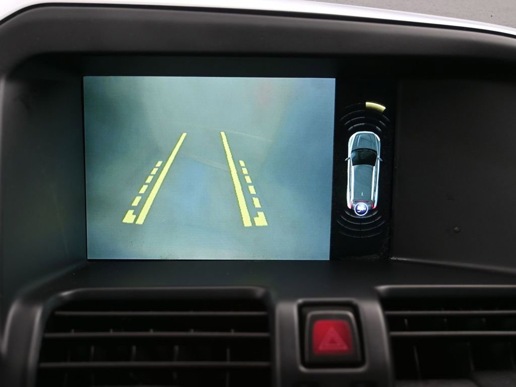 Used 2017 Volvo XC60 T5 Inscription w/ Preferred Option Package image 13