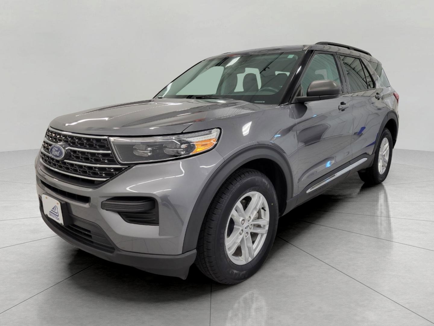 Used 2022 Ford Explorer XLT image 11