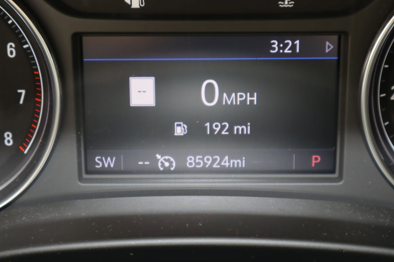 Used 2021 Buick Enclave Premium w/ Sun and Sites Package image 12