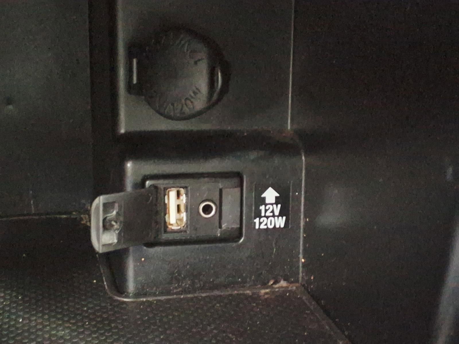 Used 2014 Toyota Camry SE FWD image 24
