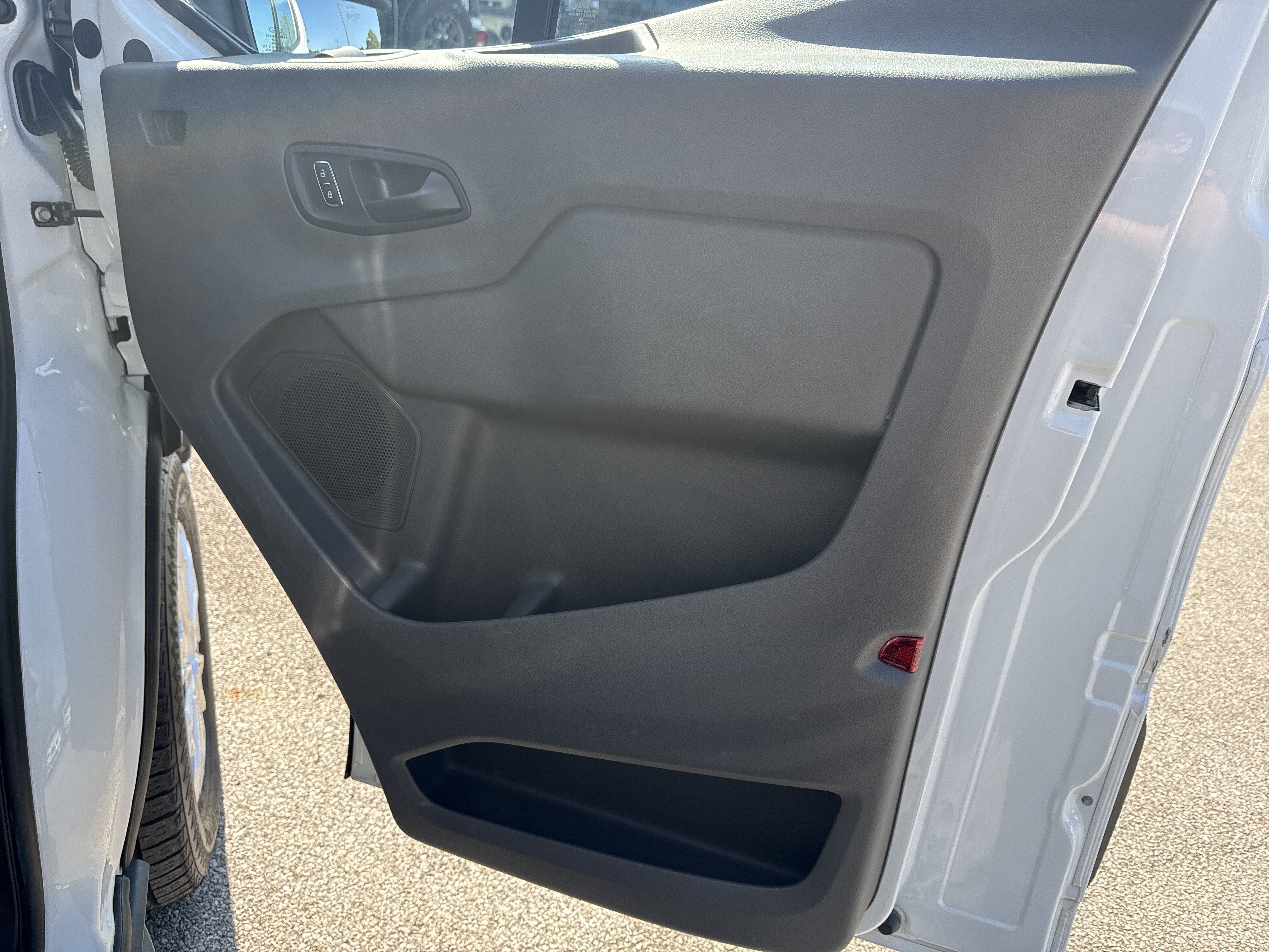Used 2024 Ford Transit 350 XLT RWD image 14