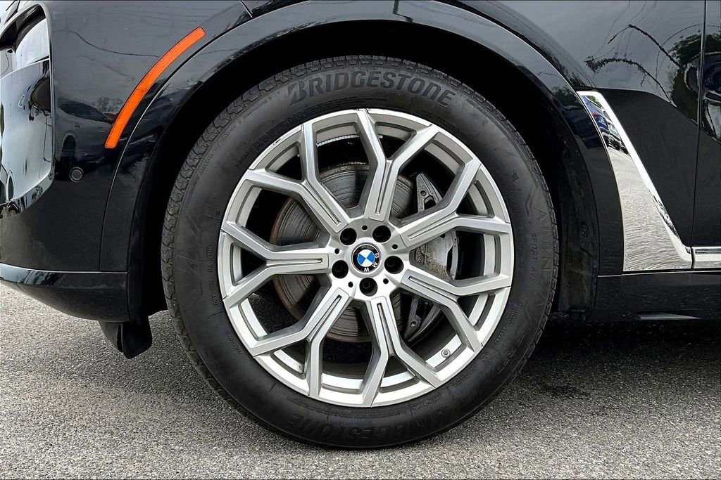 Used 2023 BMW X7 xDrive40i w/ Premium Package image 35