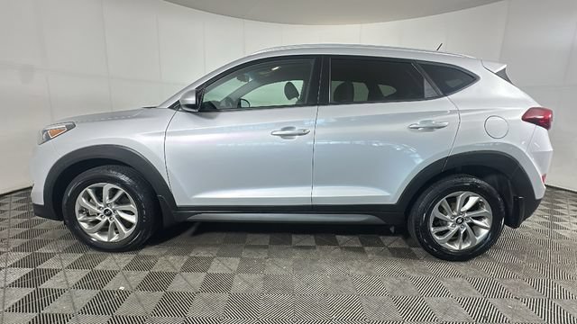 Used 2016 Hyundai Tucson SE w/ Option Group 02 AWD/4WD image 5