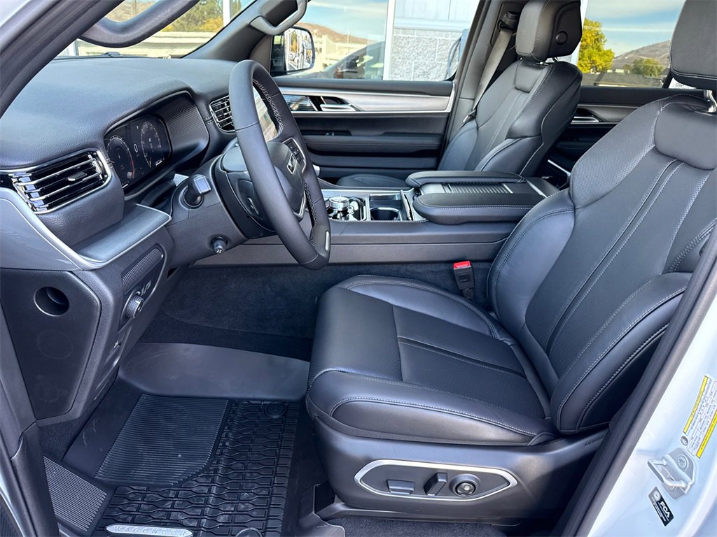 New 2025 Jeep Wagoneer Series II image 5
