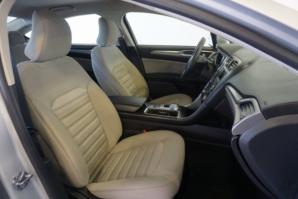 Used 2018 Ford Fusion S image 21