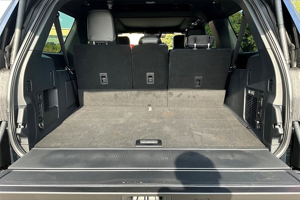 New 2025 Ford Expedition Max Platinum image 19