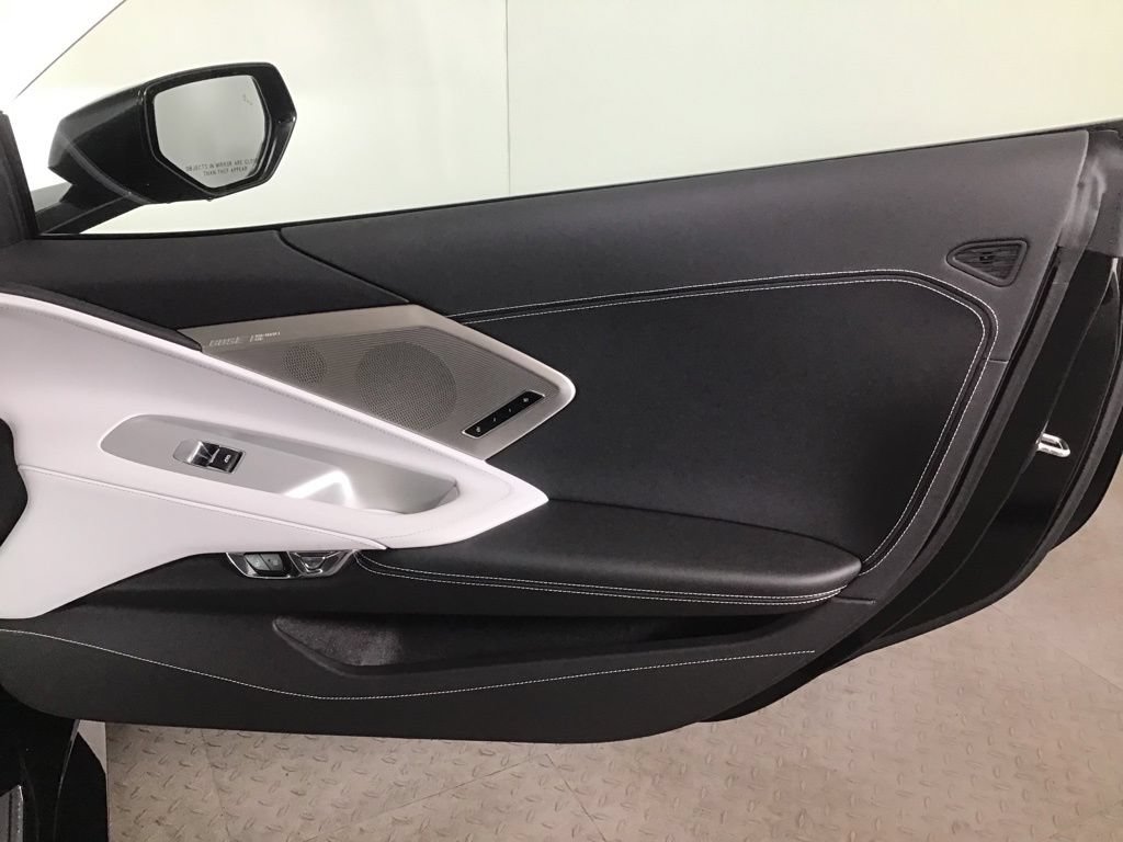 Used 2021 Chevrolet Corvette Stingray Preferred Cpe w/ Z51 Performance Package RWD image 21