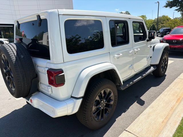 Used 2023 Jeep Wrangler Unlimited Sahara AWD/4WD image 5