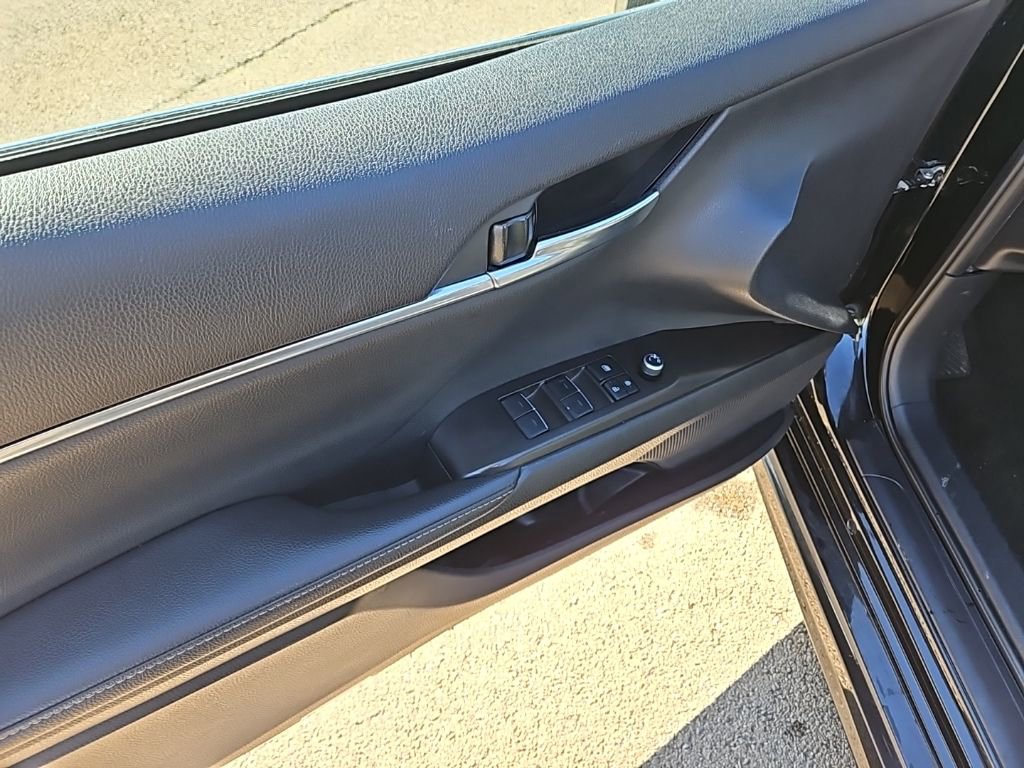 Used 2024 Toyota Camry XSE image 17