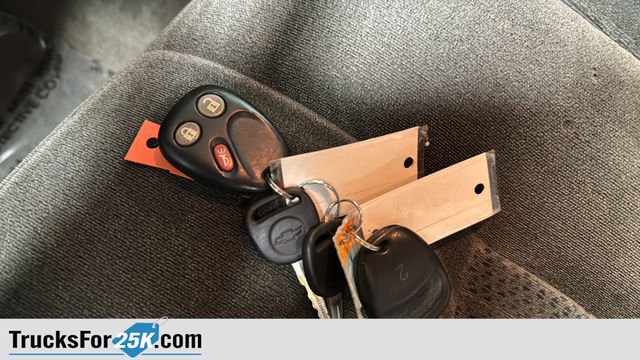 Used 2004 Chevrolet Silverado 2500 LS image 28