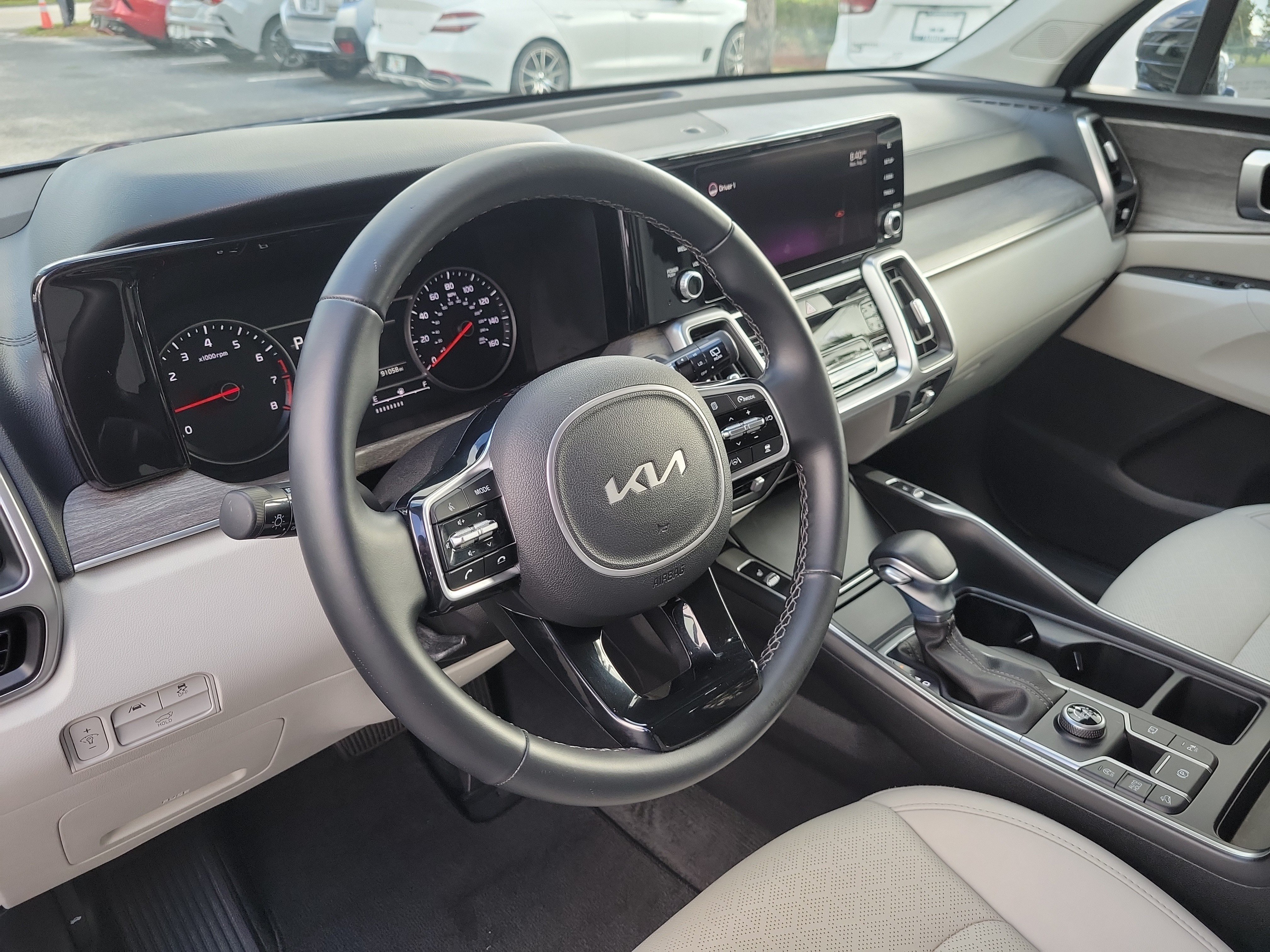 Used 2022 Kia Sorento EX w/ Panoramic Sunroof Package FWD image 24