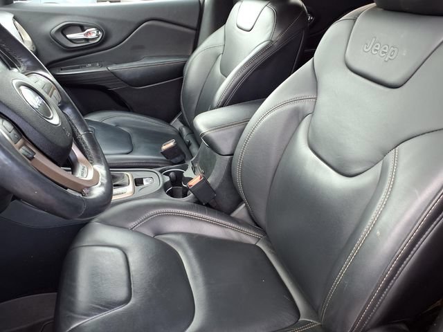 Used 2016 Jeep Cherokee Limited AWD/4WD image 3