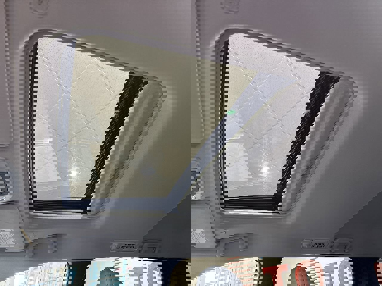 Certified 2025 Toyota Sienna XLE image 23