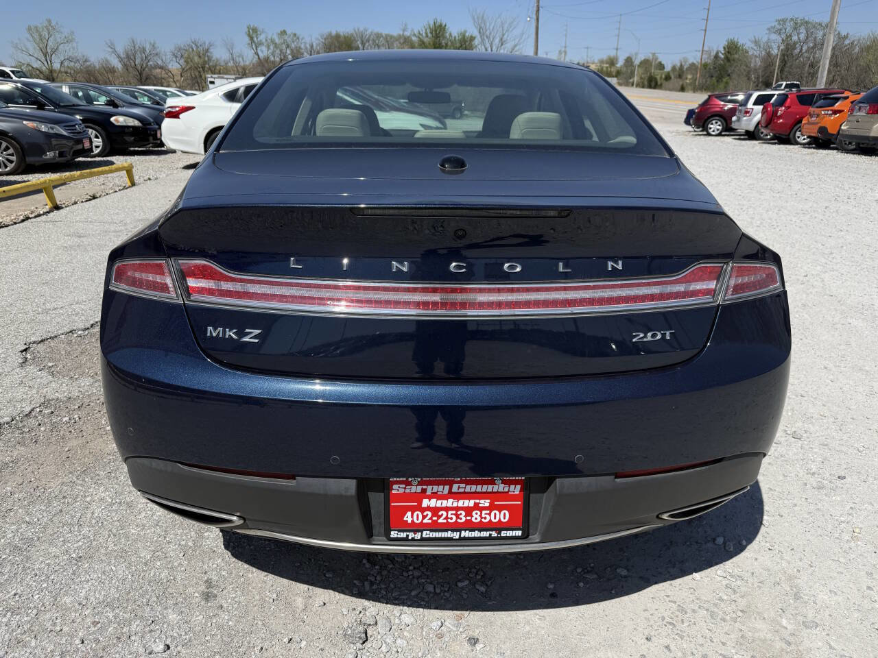 Used 2017 Lincoln MKZ Reserve FWD image 4