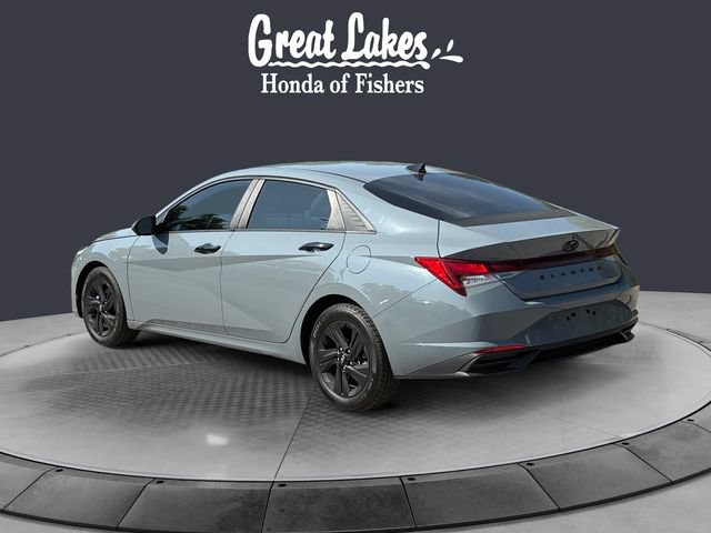 Used 2021 Hyundai Elantra SEL w/ Convenience Package FWD image 3