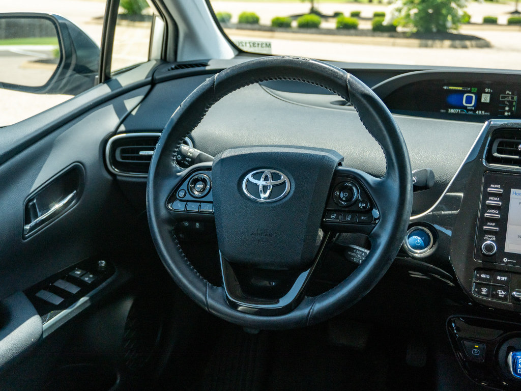 Used 2021 Toyota Prius XLE FWD image 21