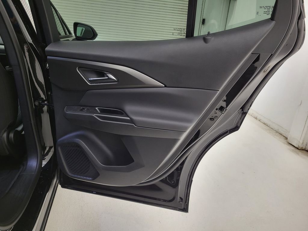 New 2026 Chevrolet Equinox EV LT image 36