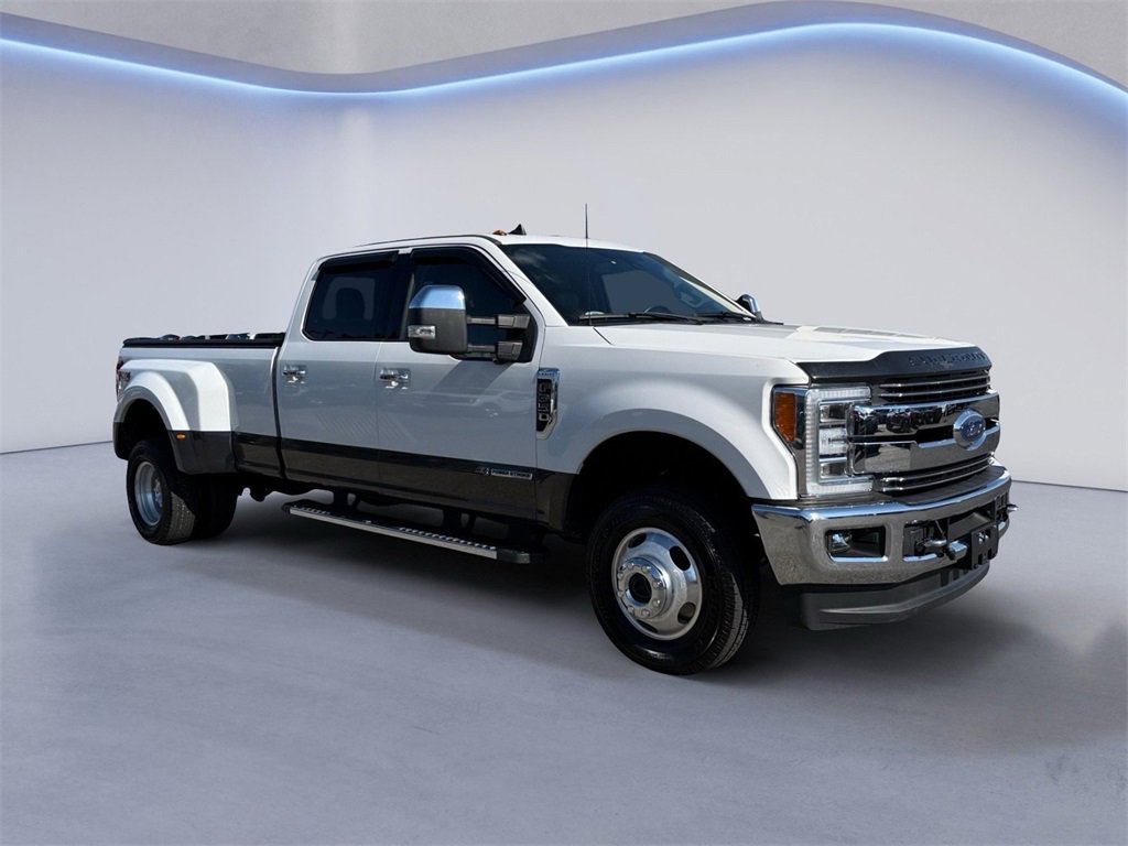 Used 2019 Ford F350 Lariat w/ Lariat Ultimate Package image 1