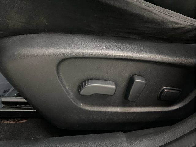 Used 2014 Nissan Rogue SV w/ SV Premium Package image 24