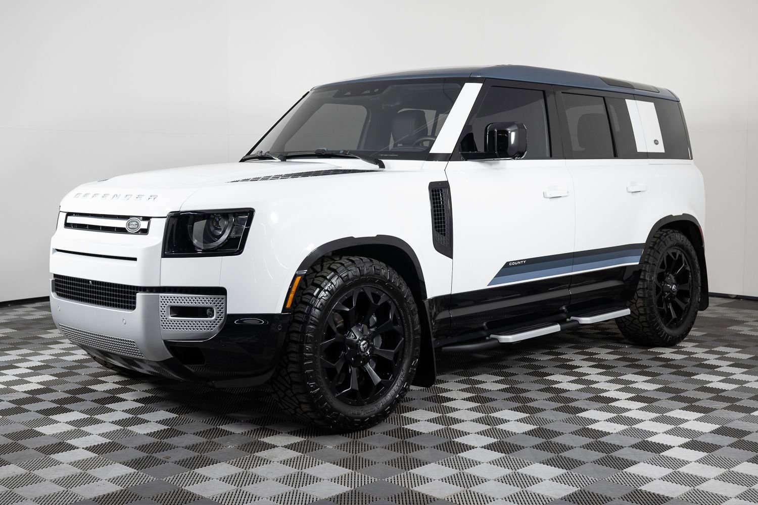 Used 2024 Land Rover Defender 110 SE