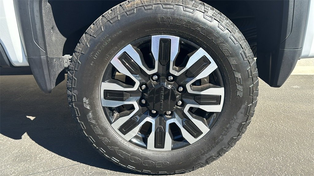 Used 2024 GMC Sierra 2500 Denali Ultimate image 10