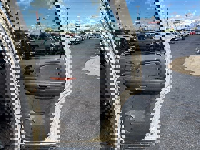 Used 2009 Chevrolet Tahoe LT w/ Luxury Package AWD/4WD image 31