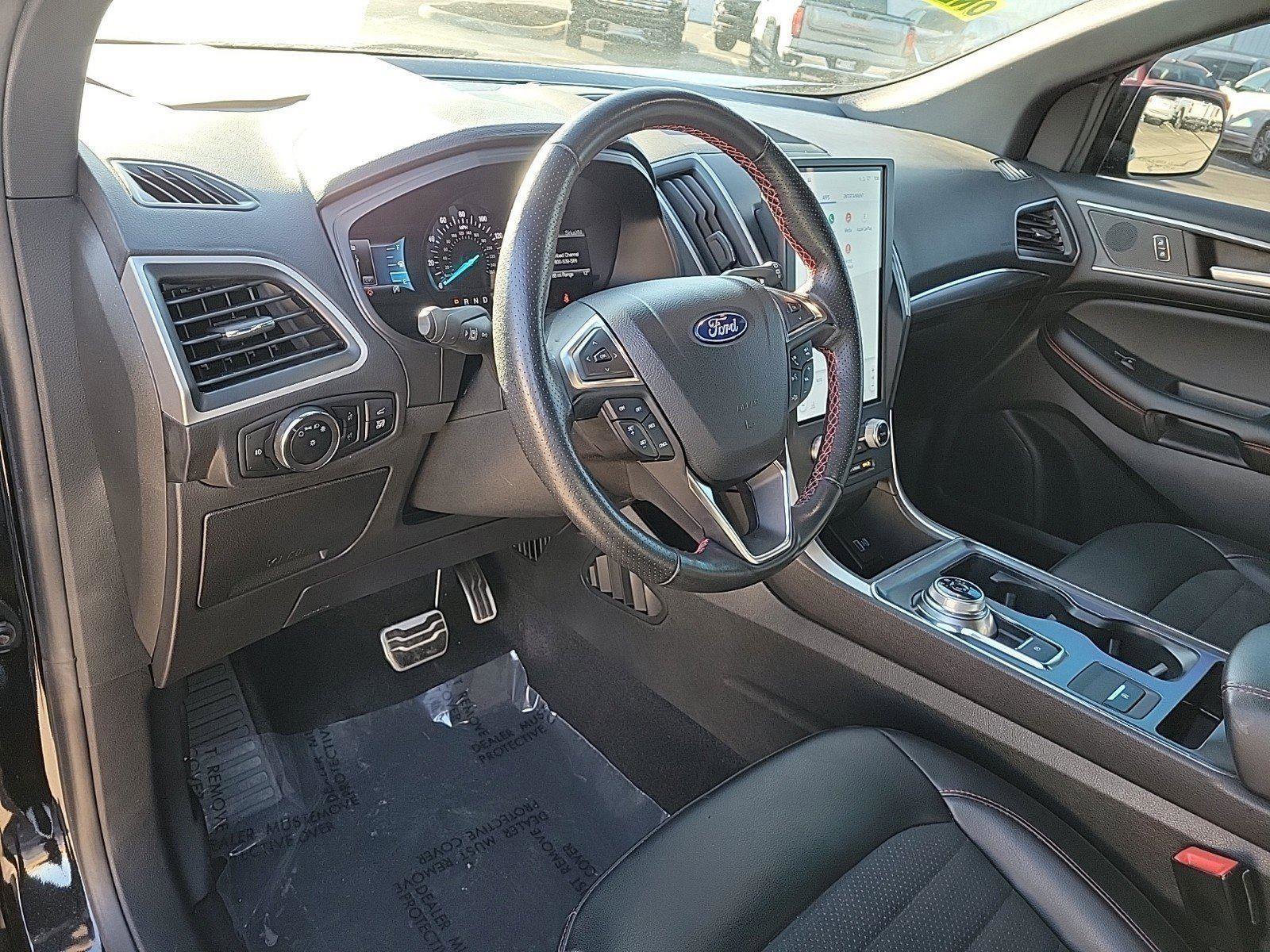 Used 2024 Ford Edge ST-Line image 17