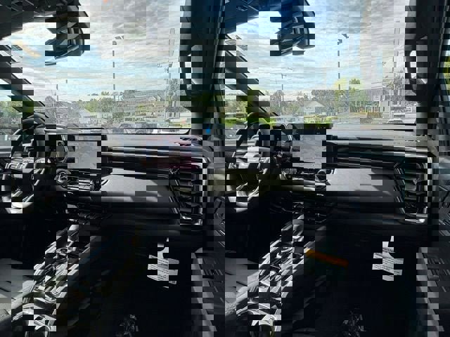 New 2026 GMC Canyon Elevation w/ Convenience Package image 18