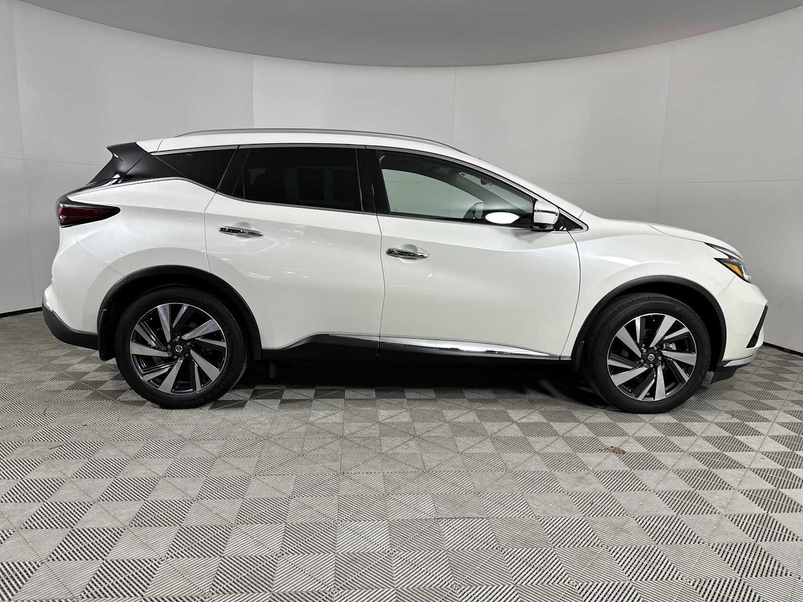 Used 2022 Nissan Murano SL FWD image 9