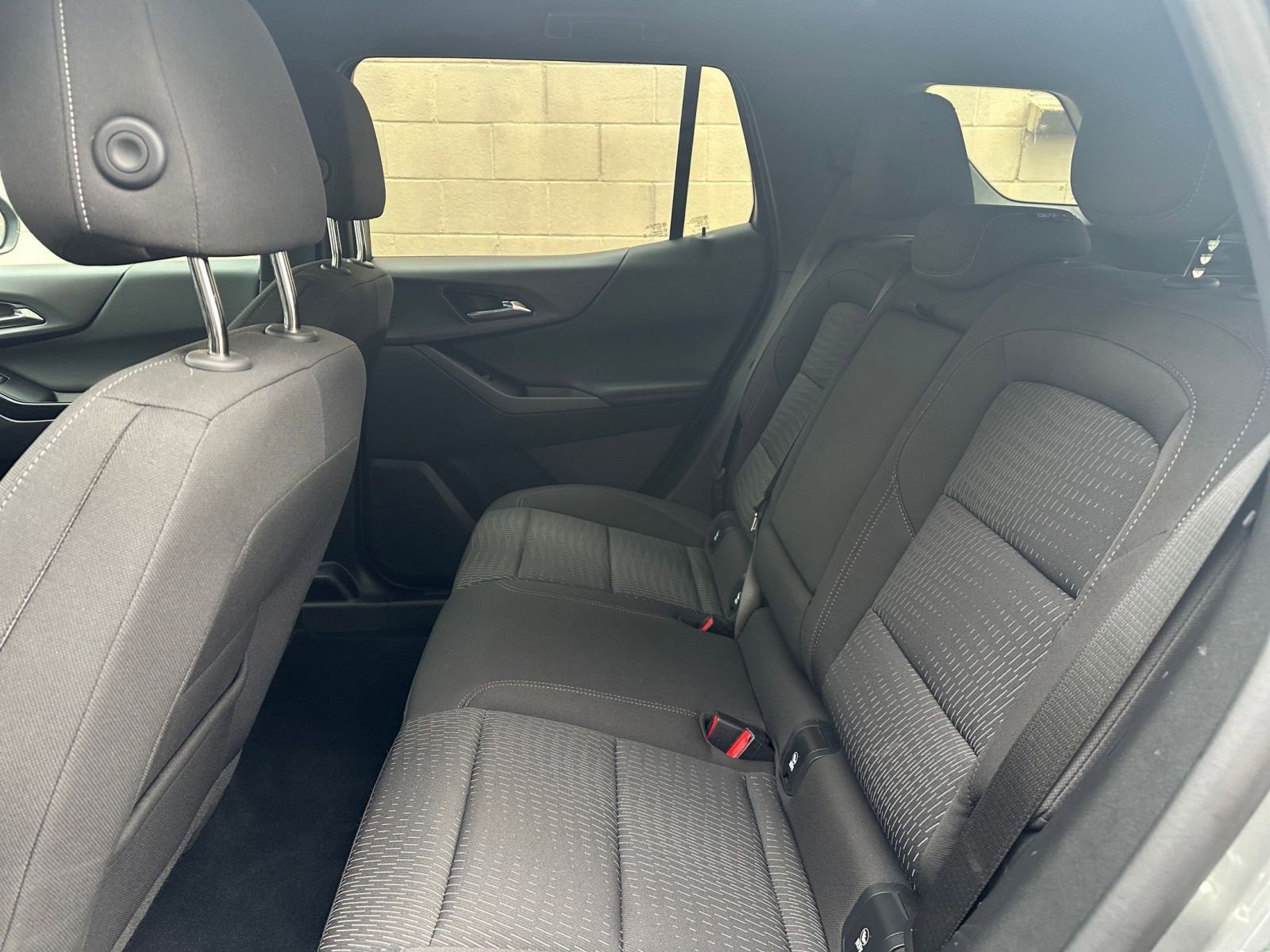 Used 2025 Chevrolet Equinox LT image 24