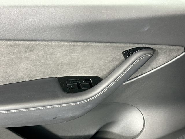 Used 2020 Tesla Model Y AWD image 21