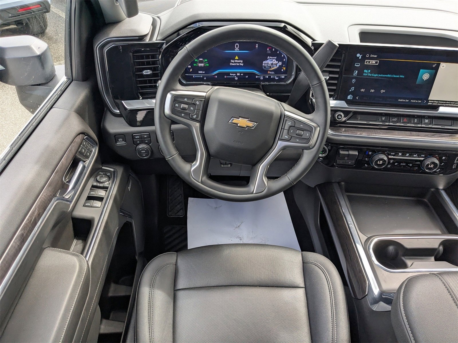 Used 2024 Chevrolet Silverado 2500 LTZ image 18